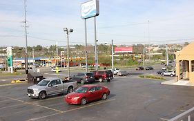 Quarters Inn & Suites